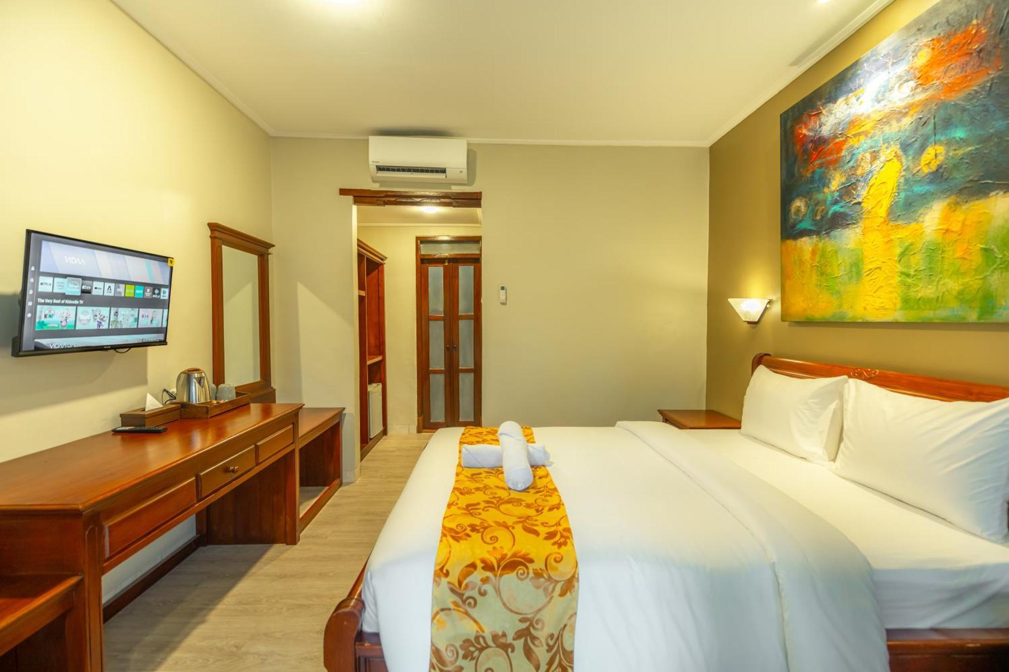 The Central Lovina Hotel & Restaurant Екстер'єр фото