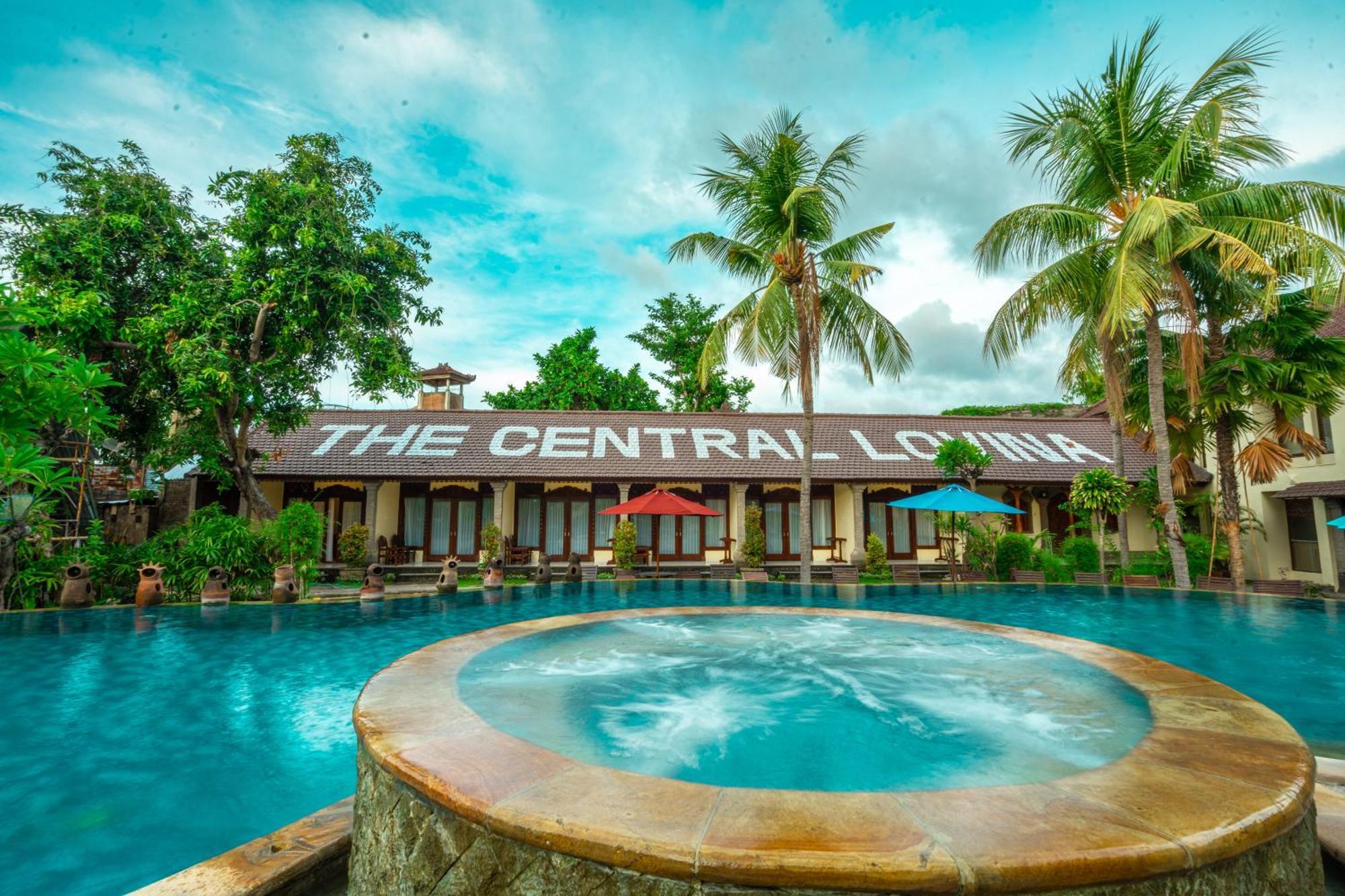 The Central Lovina Hotel & Restaurant Екстер'єр фото