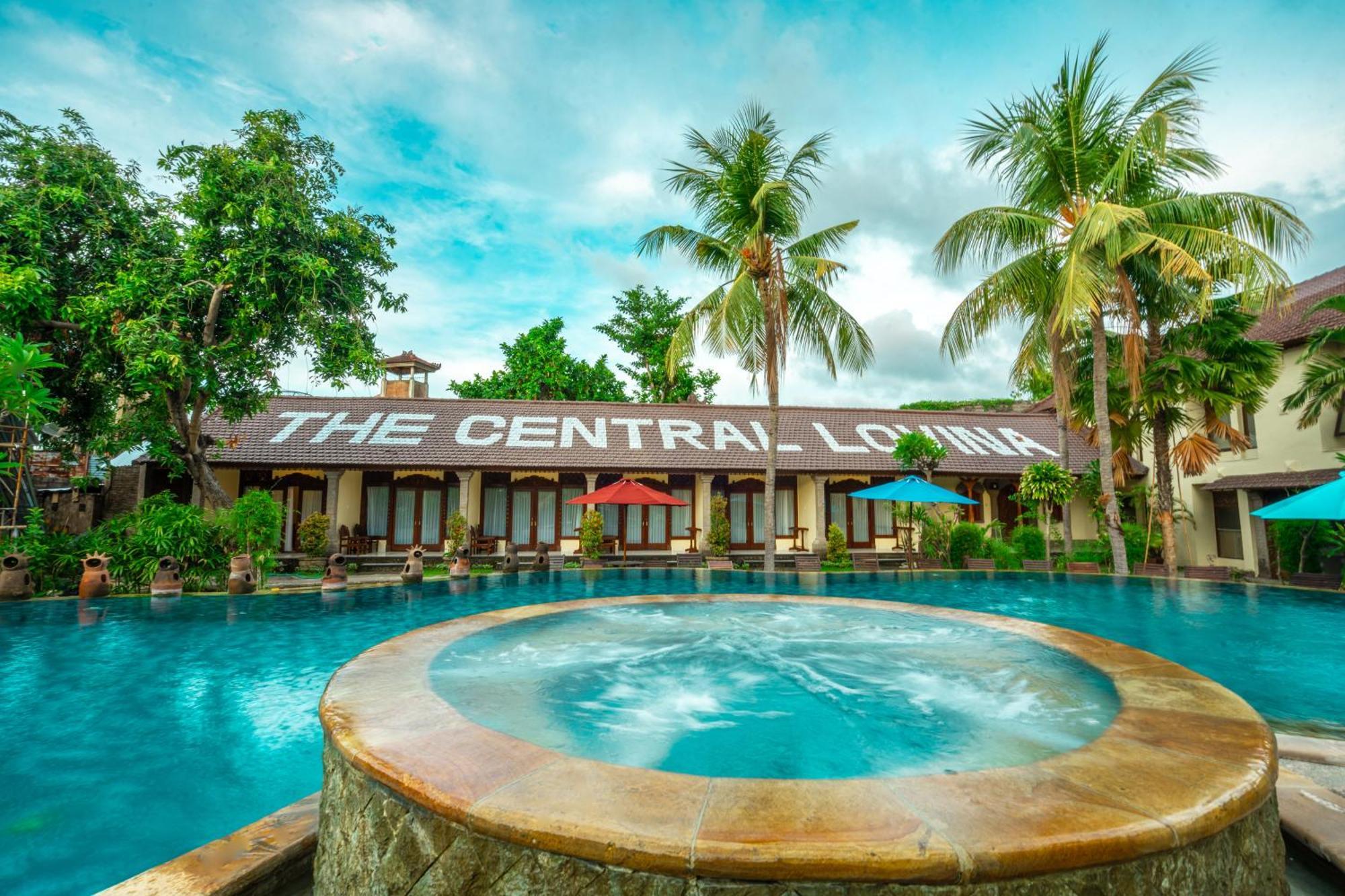 The Central Lovina Hotel & Restaurant Екстер'єр фото
